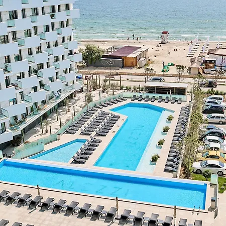 Ozi In Infinity - Parking Apartment Mamaia