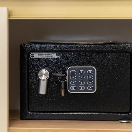 Ozi In Infinity - Parking Mamaia