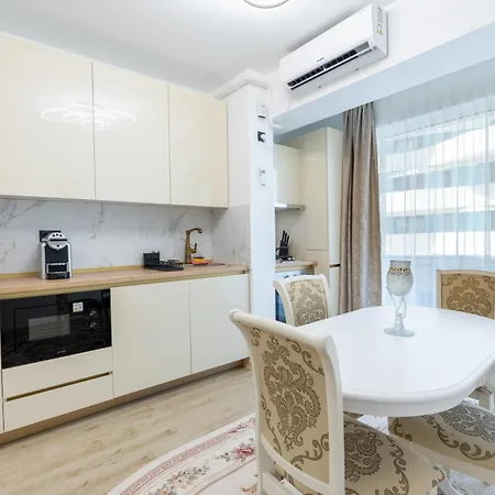 Ozi In Infinity - Parking Lejlighed Mamaia