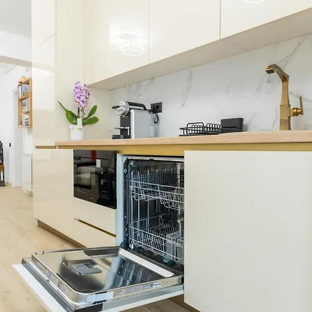 Ozi In Infinity - Parking Apartamento